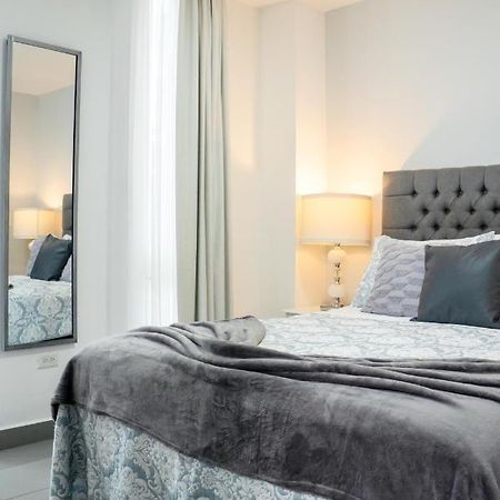 Moderno Y Acogedor Condominio En Zona Exclusiva San Pedro Sula Kültér fotó