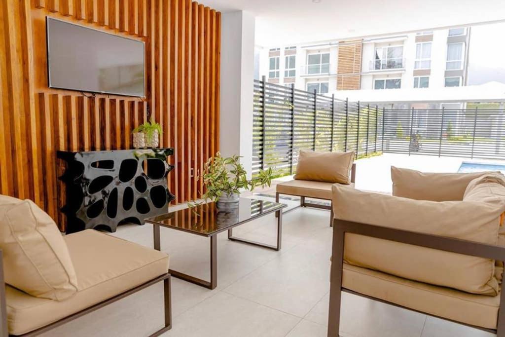 Moderno Y Acogedor Condominio En Zona Exclusiva San Pedro Sula Kültér fotó